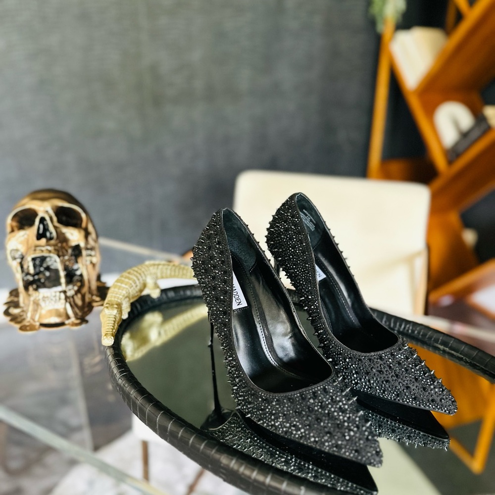 Steve Madden Spiked Stiletto Pumps. NIB.